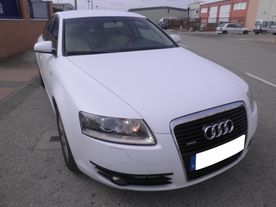 audi pintado en blanco